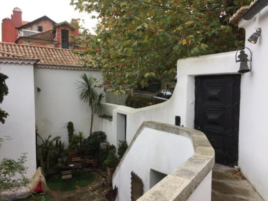 Tiny Smart Home, Private Garden & Outside Jacuzzi. Center Sintra! エクステリア 写真
